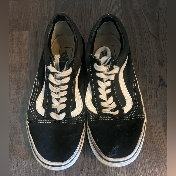 Used Old Skool Vans - Picture 2 of 4